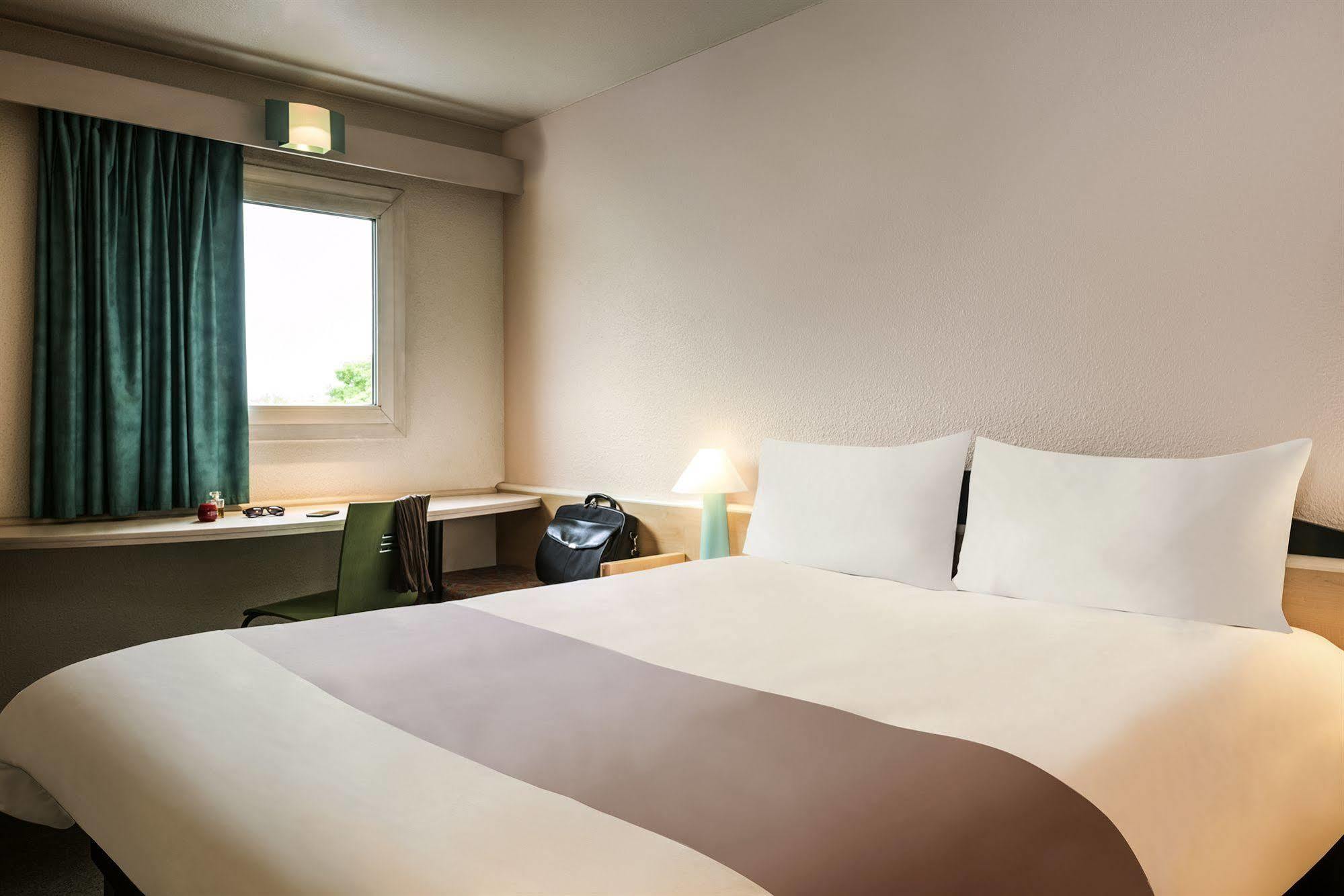 Hotel Ibis Angouleme Nord Champniers  Exterior foto
